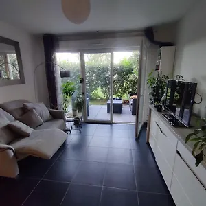  Appartement T2 Rez De Jardin